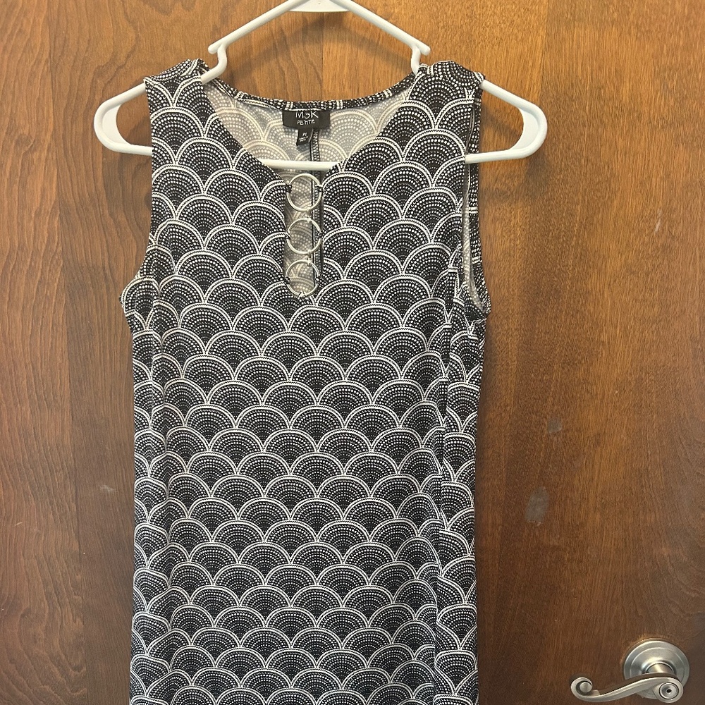 MSK Oetite Snall Black and White dress